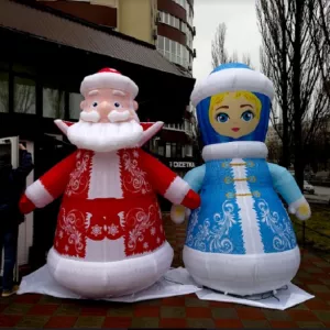 Надувные рекламные фигуры Деда Мороза и Снегурочки
