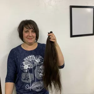  Вы можете нам продать натуральные волосы в Днепре дорого до 100.000 грн.Вайбер 096100 27 22