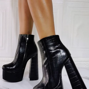 Milanoo Women Booties Geometric Round Toe Chunky Heel PU Leather Black Ankle Boots