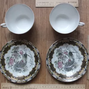 фарфоровые чайные чаши с изображением птиц, 2 пары