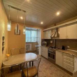 Двух комнатная квартира на сутки