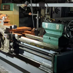 Верстат токарно гвинторізний 16К25г