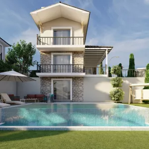 3-х этажный дом с бассейном на Эгейском побережье в Турции.