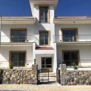 Квартира 2+1 с собственной террасой на крыше на Северном Кипре с техникой и мебелью.