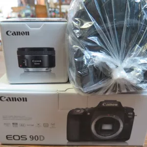 New Canon EOS 90D 4K DSLR Camera W/ 18-55mm Lens 