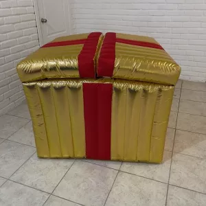 Коробка золотая сценическая декорация