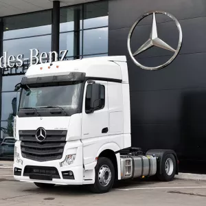 Новый тягач Mercedes-Benz Actros 5 L FHS с конвейера из Германии