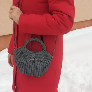Елегантна жіноча сумка ручної роботи