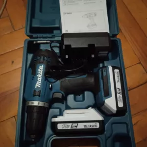 Продам новый шуруповерт «Макита» привезена из германии.