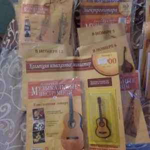 Продам коллекцию миниатюрных муз. инструментов(51шт.)
