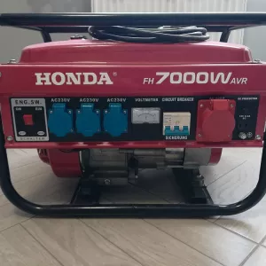 Продаю Генератор Honda FH 7000W AVR бензин