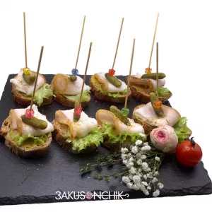 Доставка їжі по Києву та області