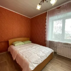 Сдаю квартиру посуточно для командированных в городе Узда, Минской области.