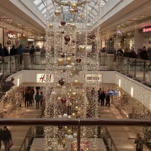 Оформите ваш торговый центр как настоящую сказку!