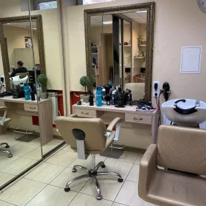 Сдам в аренду кресло парикмахера