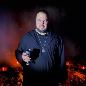 Украинский экcтраcенс и кoлдyн, Сергей Кобзарь. Пpиворот. Одесса.