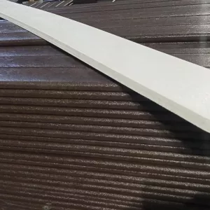 Пластиковая доска для забора