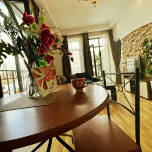 Уютная квартира в Старом Тбилиси, недалеко от метро Площадь Свободы