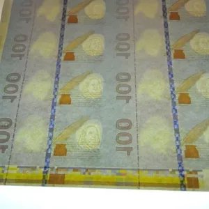 High undetectable counterfeit banknote