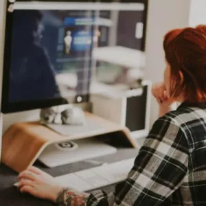 Менеджер по продажам