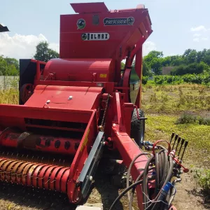 Комбайн для збору квасолі