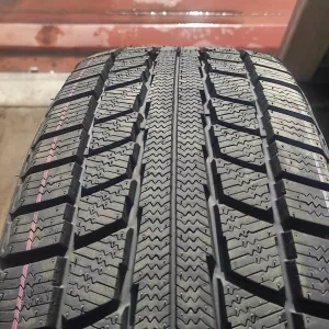 225/65/17 Triangle TR777 (102Q)