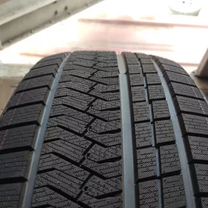 265/50/20 Triangle PL02 (111V)