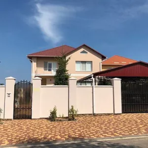 Дом в три уровня в Совиньоне-2, Уютная