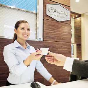 Требуется Помощник администратора