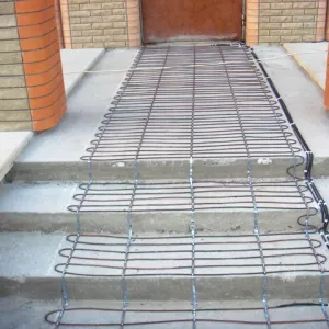 Оборудование для обогрева лестниц.