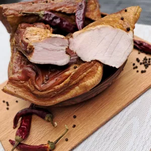 Пропонуємо домашні копченості