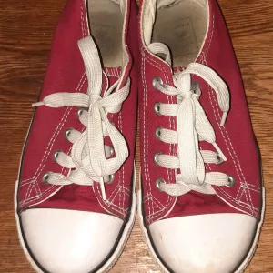 Джинсы, кофты, платья, юбки, блузы