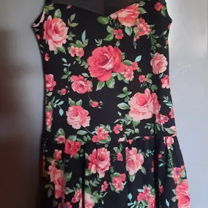 Платья, кофты, свитера, юбки, блузы