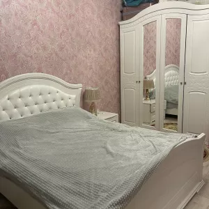 Продам кровать с матрасом