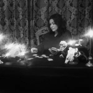 Сильная вeдьма в Киеве поможет в трудных жизненных ситуациях!