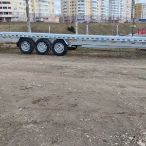 Прицеп автовоз трехосный на 2 авто до 3500кг.