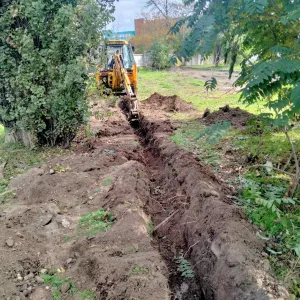 Земляные работы Одеса в ручную и спецтехника Копка ям траншей котлован