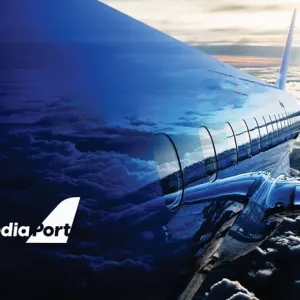 Реклама в международном аэропорту Ташкента