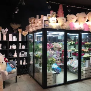 Доставка букетов цветов 24/7 по Астрахани