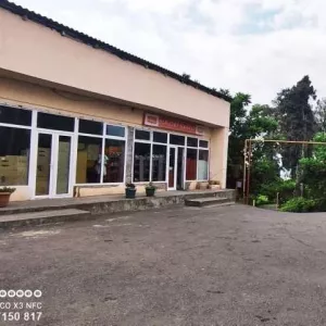 Продается участок земли несельскохозяйственного назначения под строительство индивидуального жилого дома или гостиницы.