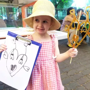 Наша компания продаёт оборудование — 2D-принтер с программным обеспечением.