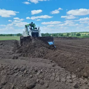 послуги з розчищення та вирівнювання території
