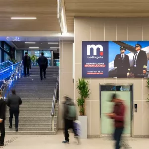 Реклама в аэропортах Ташкента Узбекситана RA-2