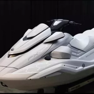 Yamaha WaveRunner FX Cruiser SVHO Jetski