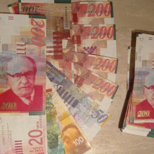 Обмен старых израильских шекелей