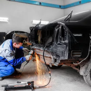 Ремонт кузова, покраска машины, стапельные услуги, ремонт вмятин машины!