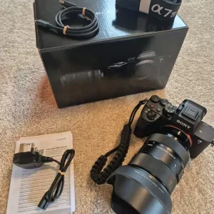 Фотоаппарат Sony Alpha 7 IV (ILCE-7M4/A7M4)