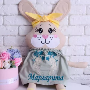 Корпоративні подарунки з вишивкою від Fairytale