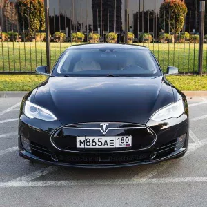Продам автомобиль TESLA MODEL S 2016 г.в. Краснодар.