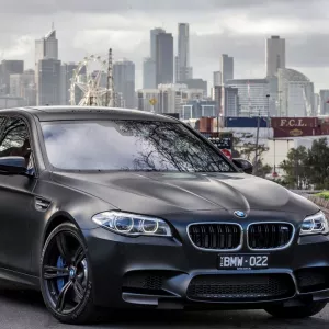 Требуется курьер с авто